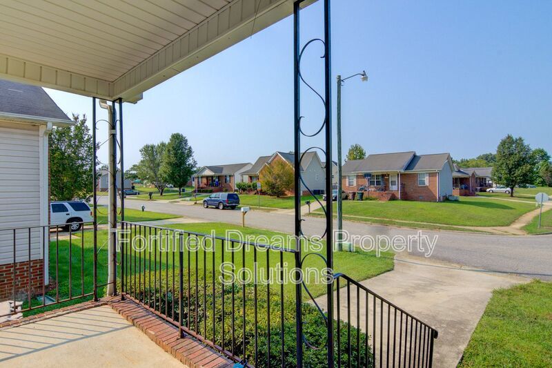 Available June 7 | 3-Bedroom, 2-Bath Home in Greensboro property image