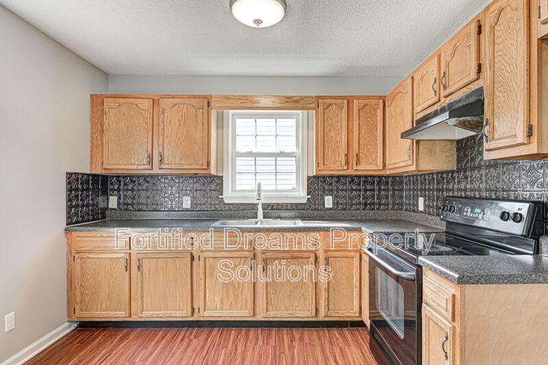 Available June 7 | 3-Bedroom, 2-Bath Home in Greensboro property image