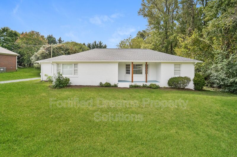 Incredible 3 Bedroom & 2 bathroom Archdale House full of Charm! property image
