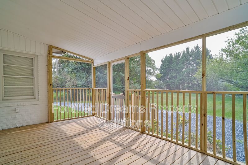Incredible 3 Bedroom & 2 bathroom Archdale House full of Charm! property image