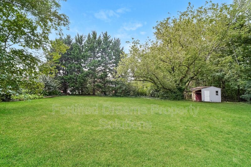 Incredible 3 Bedroom & 2 bathroom Archdale House full of Charm! property image