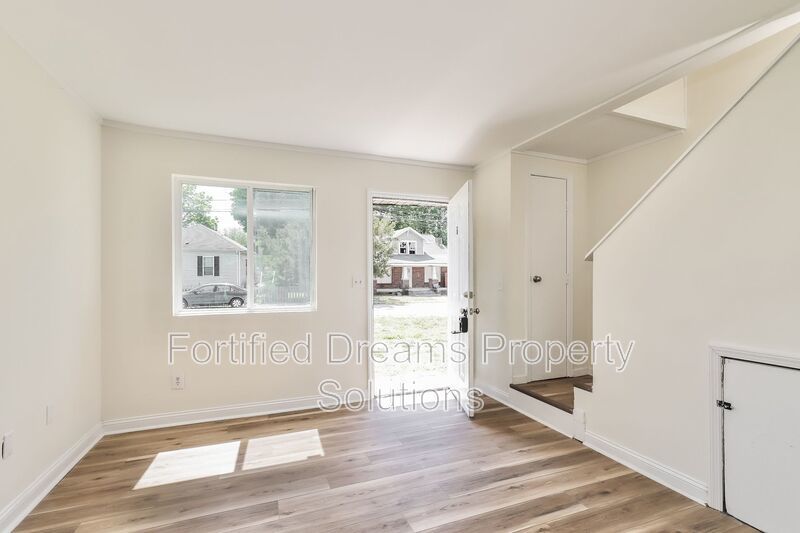 2 bed 1.5 bath townhouse in High Point- Accepting vouchers property image