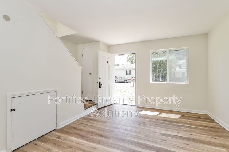 2 bed 1.5 bath townhouse in High Point- Accepting vouchers property image