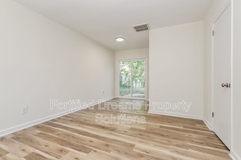 2 bed 1.5 bath townhouse in High Point- Accepting vouchers property image