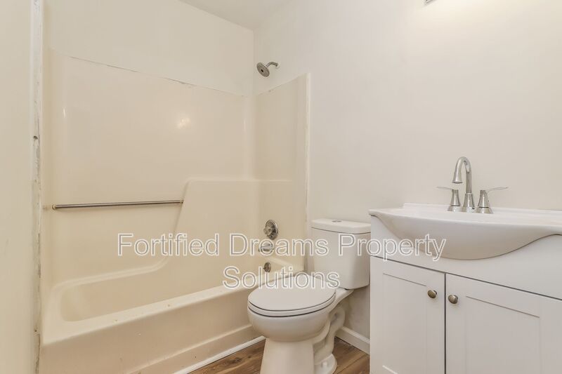 2 bed 1.5 bath townhouse in High Point- Accepting vouchers property image