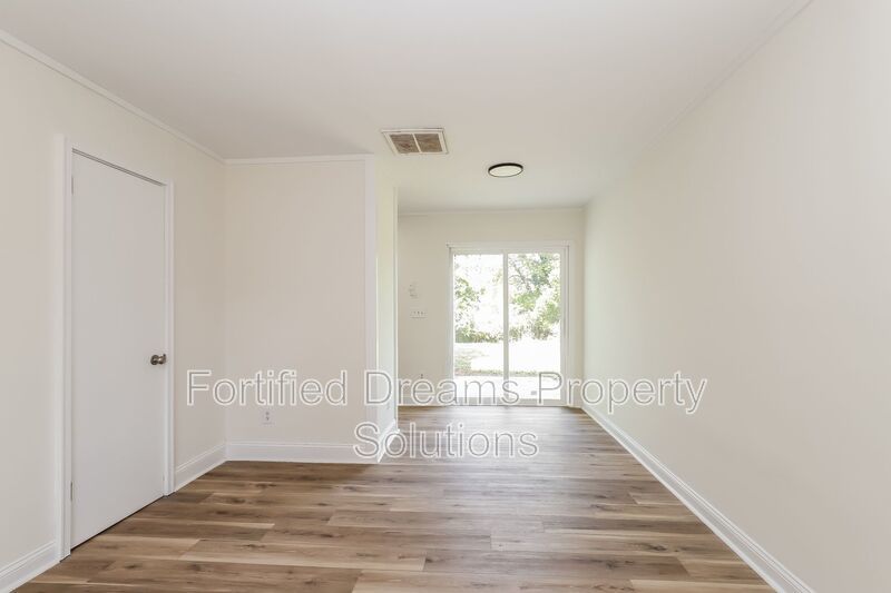 2 bed, 1 and a half bath- townhouse style duplex in High Point- Accepting Housing Vouchers property image