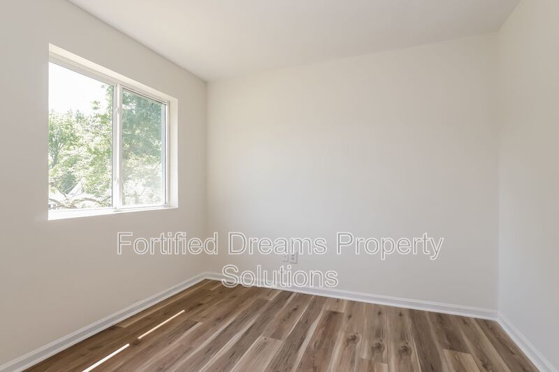2 bed, 1 and a half bath- townhouse style duplex in High Point- Accepting Housing Vouchers property image