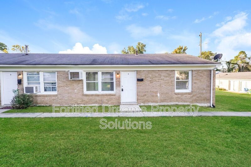 Greensboro Gardens - The Greensboro Gem You've Been Waiting For! property image