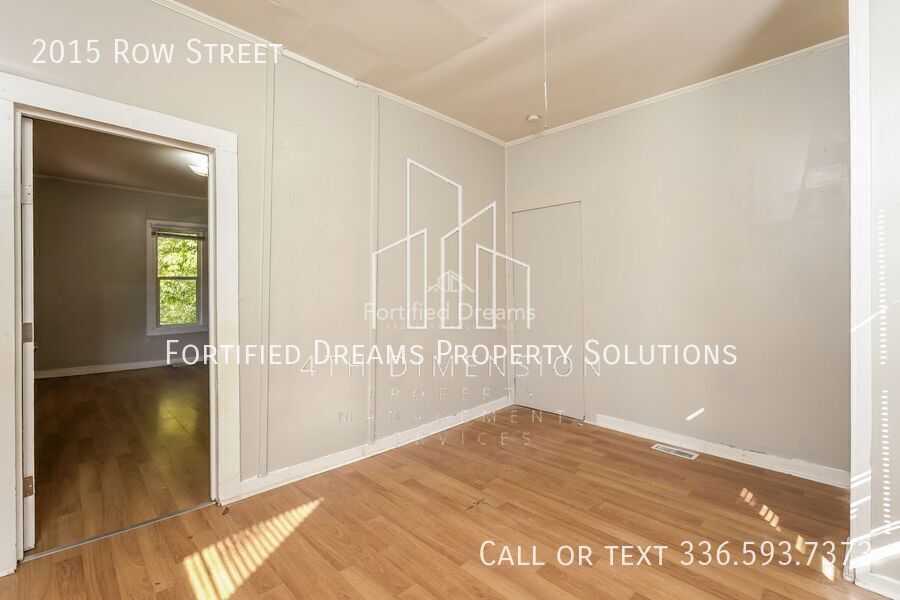 2015 Row Street | 2 Bed & 1 Bath property image