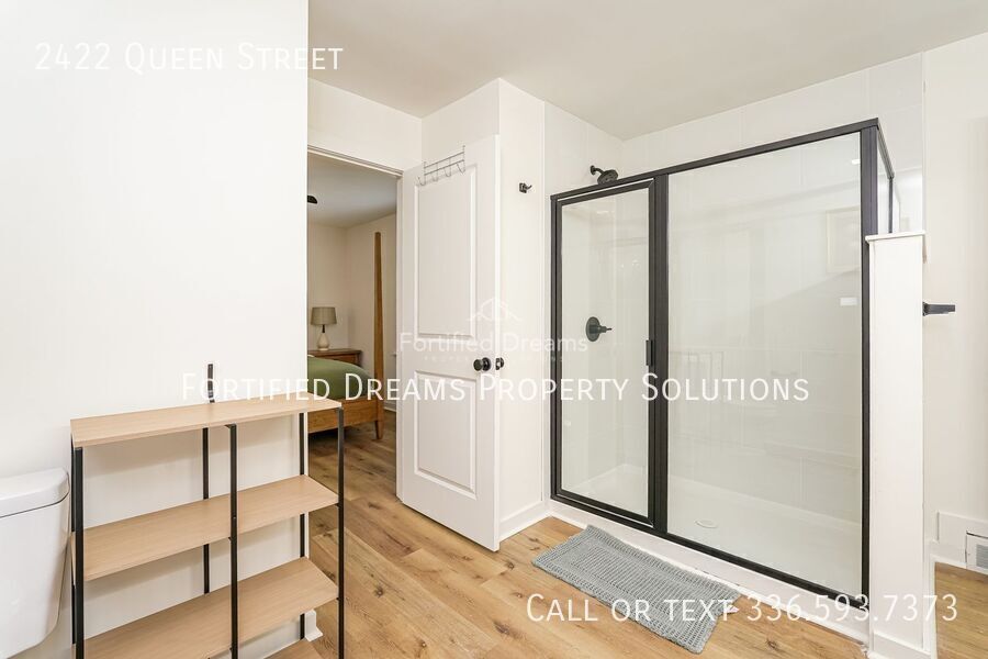 Queen’s Quarters! 6BR 3B Near Atrium Health & WFU property image