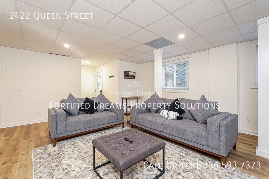 Queen’s Quarters! 6BR 3B Near Atrium Health & WFU property image