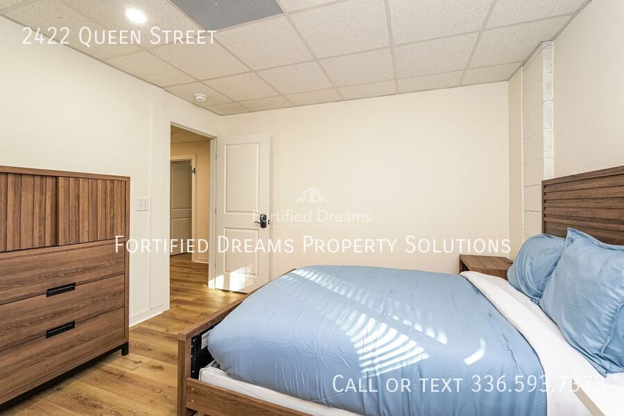 Queen’s Quarters! 6BR 3B Near Atrium Health & WFU property image