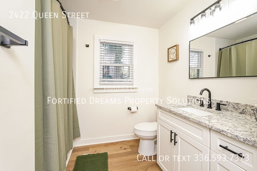Queen’s Quarters! 6BR 3B Near Atrium Health & WFU property image