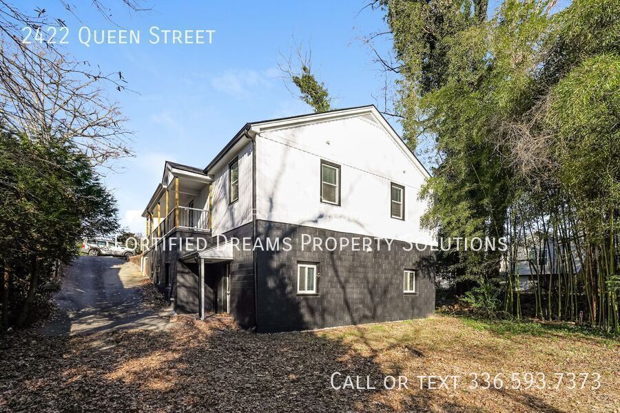 Queen’s Quarters! 6BR 3B Near Atrium Health & WFU property image