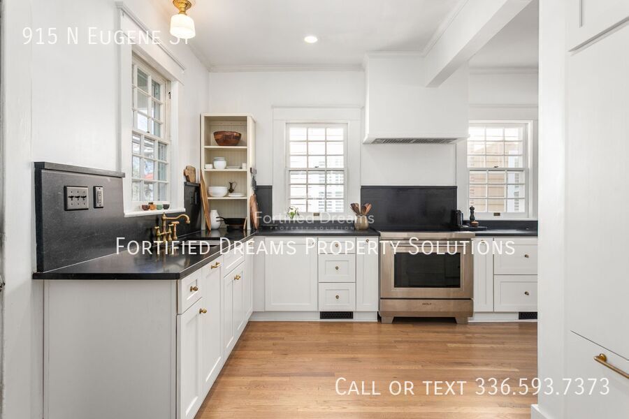 The Greensboro Gallery House w/ Private Office + Sauna | Walkable Fisher Park | Turnkey Luxury Living property image