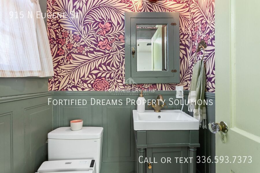 The Greensboro Gallery House w/ Private Office + Sauna | Walkable Fisher Park | Turnkey Luxury Living property image