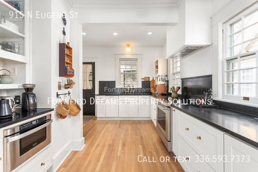 The Greensboro Gallery House w/ Private Office + Sauna | Walkable Fisher Park | Turnkey Luxury Living property image