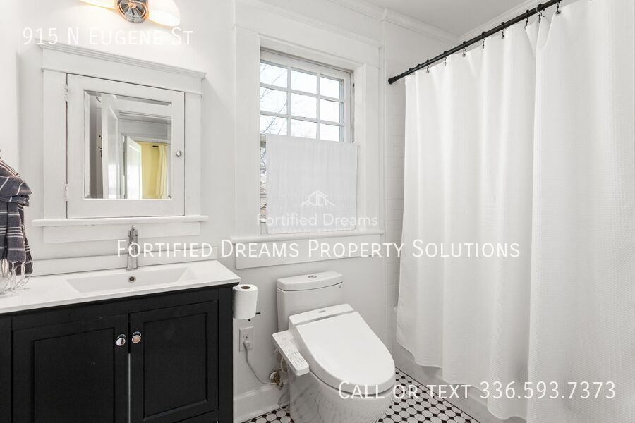 The Greensboro Gallery House w/ Private Office + Sauna | Walkable Fisher Park | Turnkey Luxury Living property image