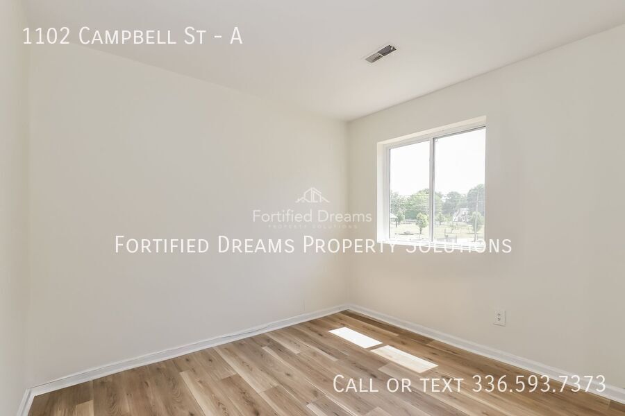 2 bed 1.5 bath townhouse in High Point- Accepting vouchers property image