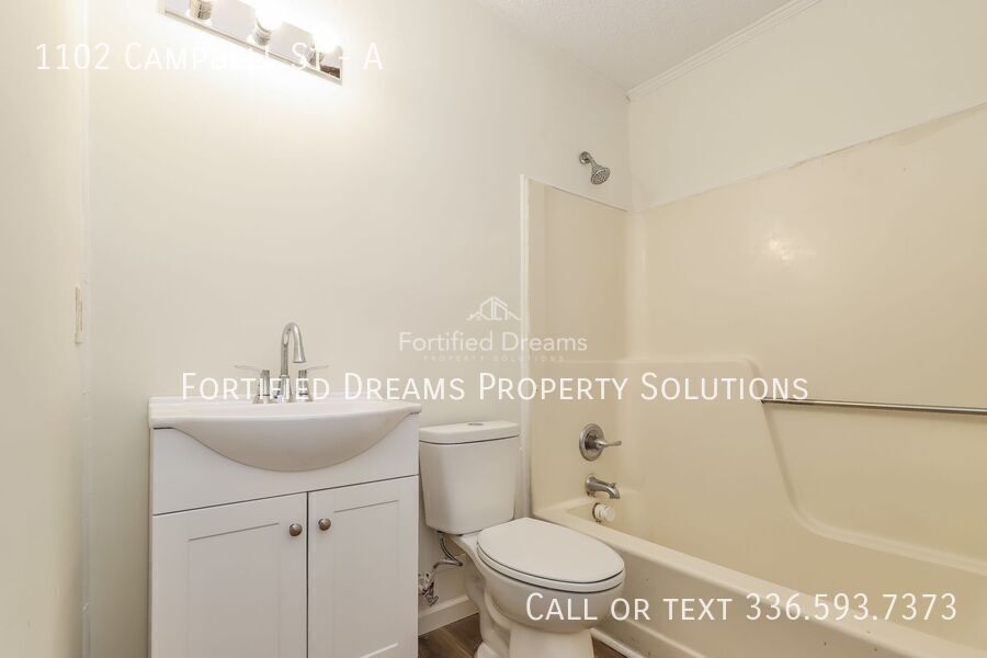 2 bed 1.5 bath townhouse in High Point- Accepting vouchers property image