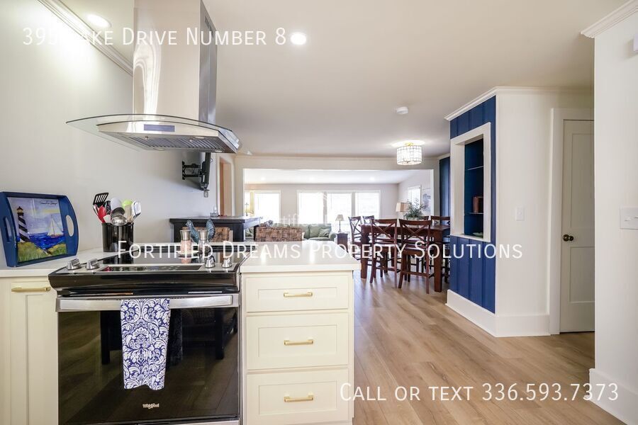 Cozy Lake House on Abbots Creek, Lexington NC property image
