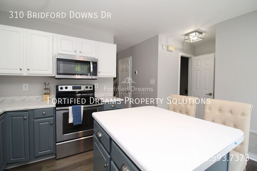 The Cozy Corner on Bridford Downs Short-term and Mid-term rental only property image