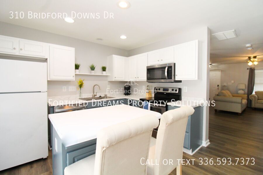 The Cozy Corner on Bridford Downs Short-term and Mid-term rental only property image