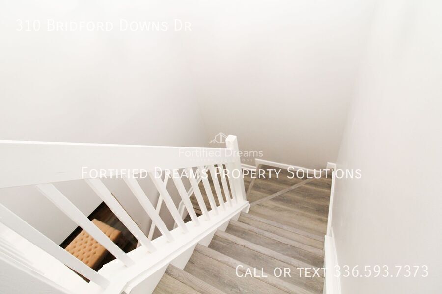 The Cozy Corner on Bridford Downs Short-term and Mid-term rental only property image