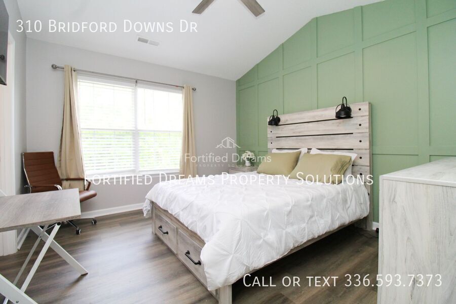 The Cozy Corner on Bridford Downs Short-term and Mid-term rental only property image