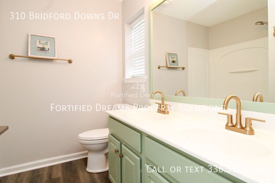 The Cozy Corner on Bridford Downs Short-term and Mid-term rental only property image