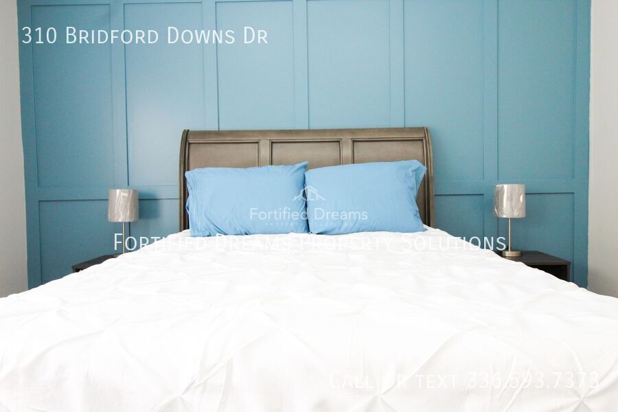 The Cozy Corner on Bridford Downs Short-term and Mid-term rental only property image