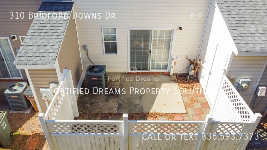The Cozy Corner on Bridford Downs Short-term and Mid-term rental only property image