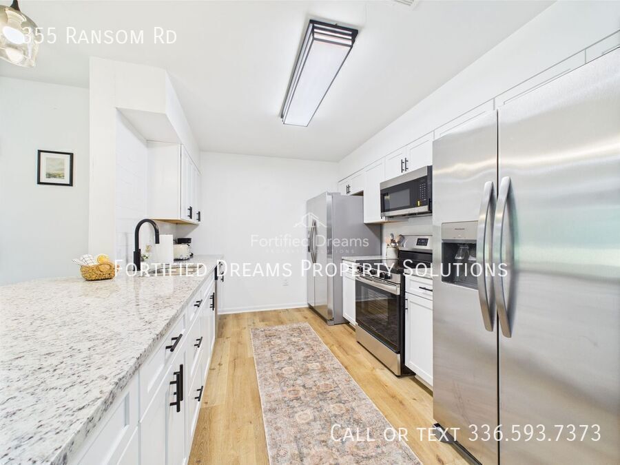 The Ransom Estate: 9BR Oasis Near WFU & Reynolda property image