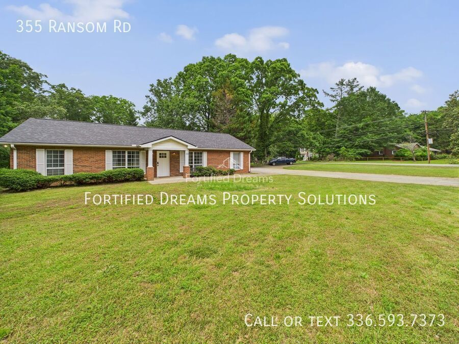 The Ransom Estate: 9BR Oasis Near WFU & Reynolda property image