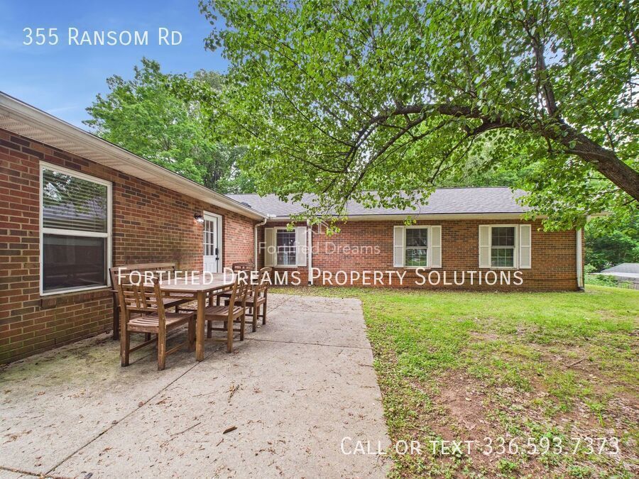 The Ransom Estate: 9BR Oasis Near WFU & Reynolda property image