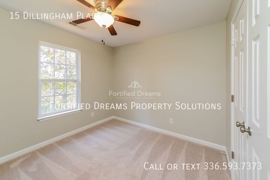 Centrally Located North Greensboro Townhome - Pisgah Church & Elm property image