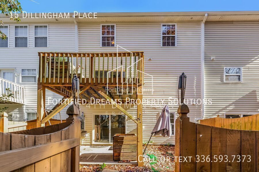 Centrally Located North Greensboro Townhome - Pisgah Church & Elm property image