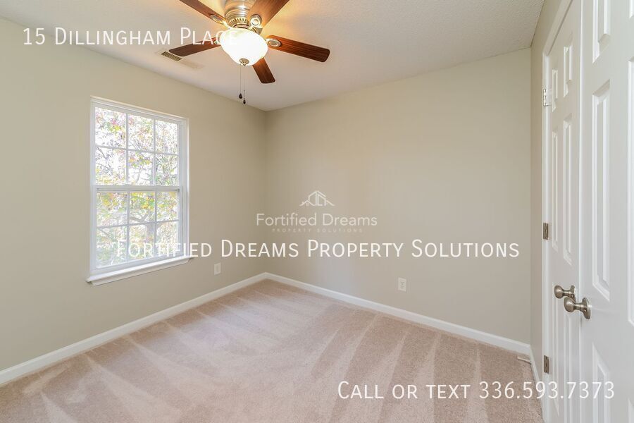 Centrally Located North Greensboro Townhome - Pisgah Church & Elm property image