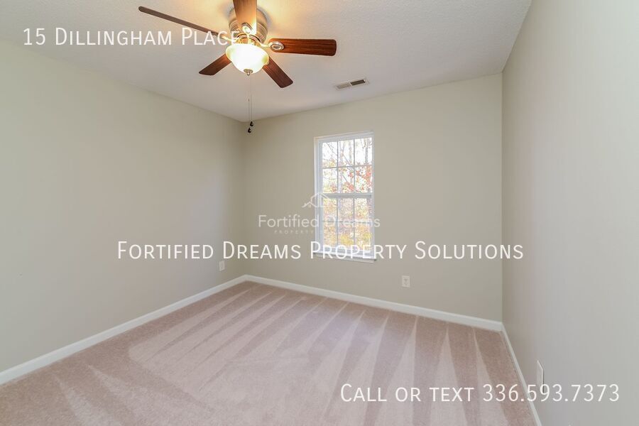 Centrally Located North Greensboro Townhome - Pisgah Church & Elm property image