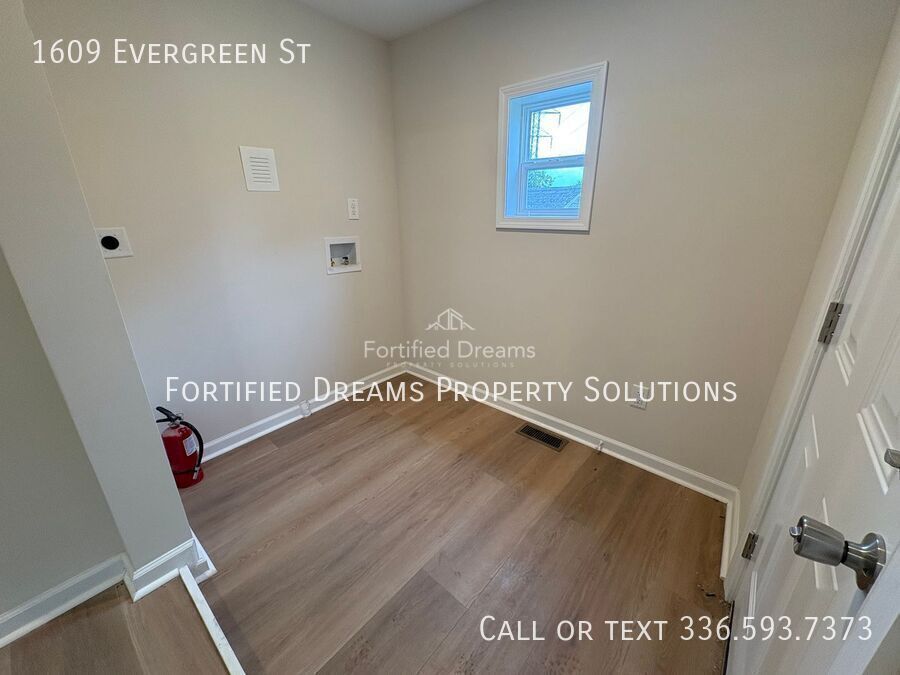 Welcoming 2 Bedroom Home Minutes from Downtown Durham! property image