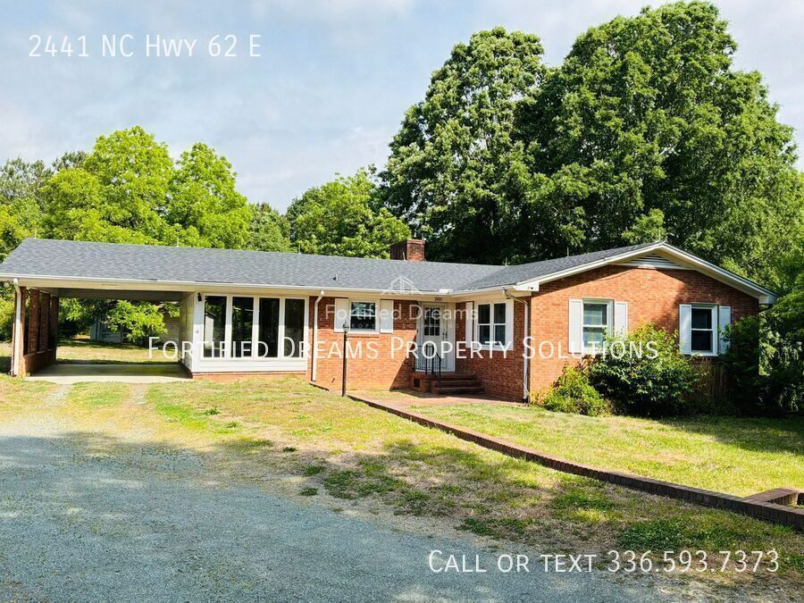 Charming Brick Ranch on 4.6 Private Acres – Southeast Guilford Schools and minutes to Toyota! property image