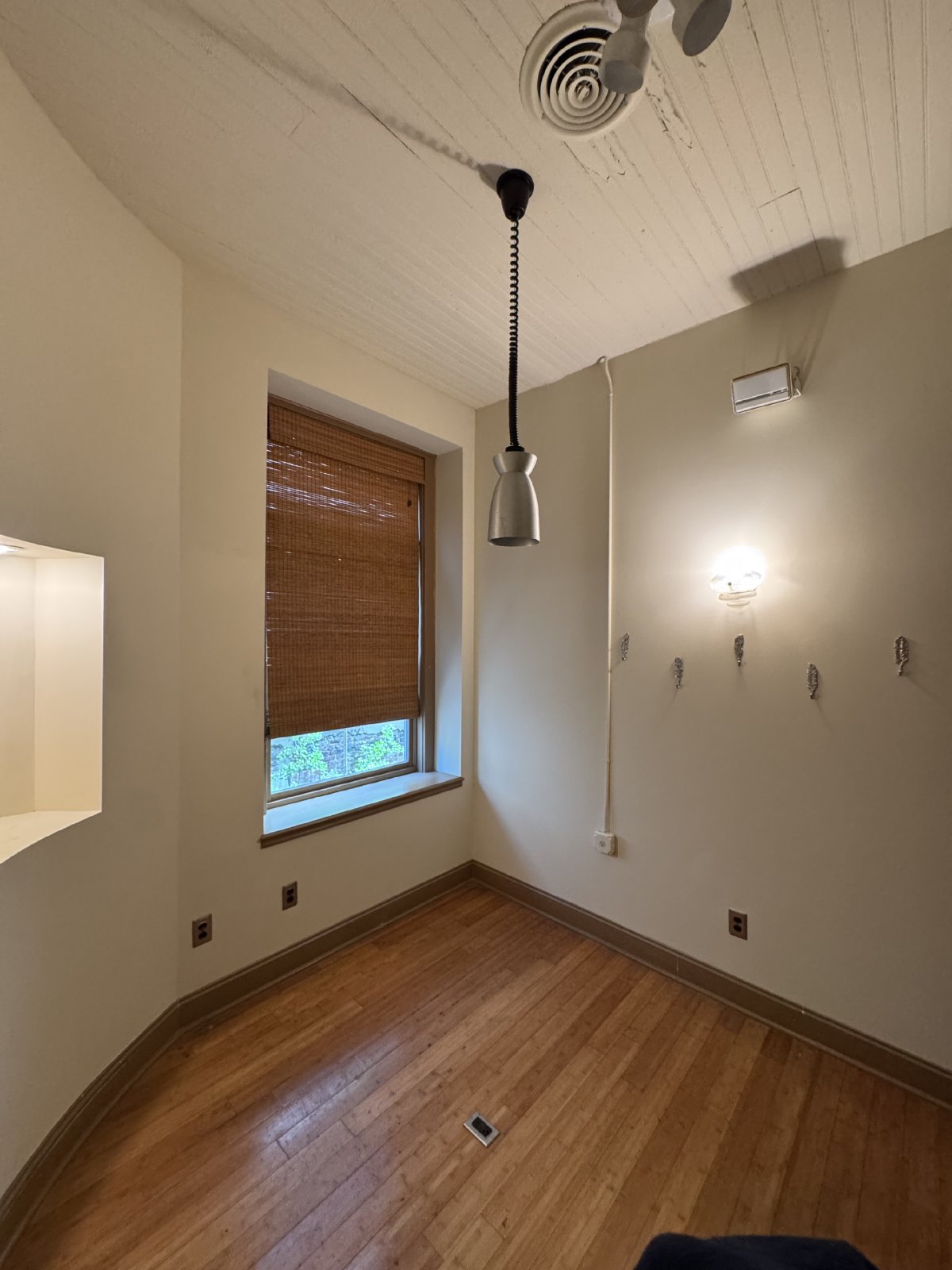 Office Suite, Room 1 property image