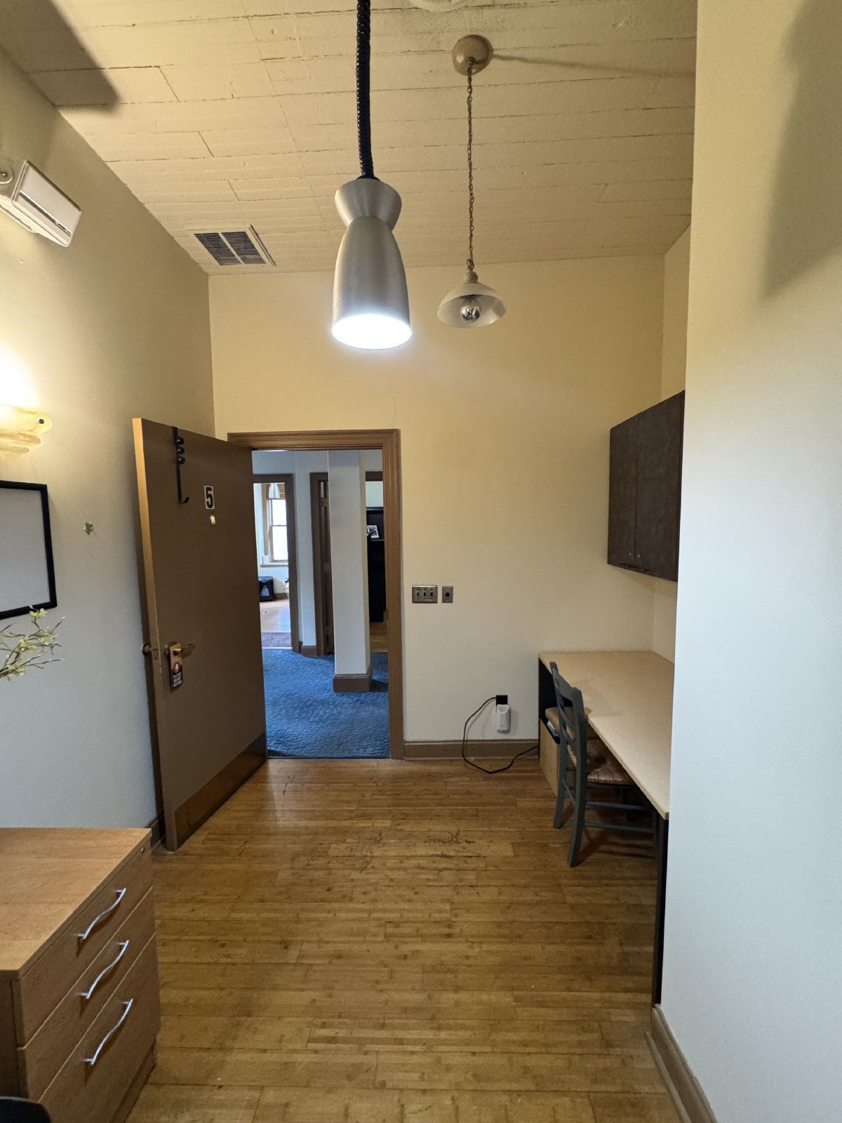 Office Suite, Room 5 property image