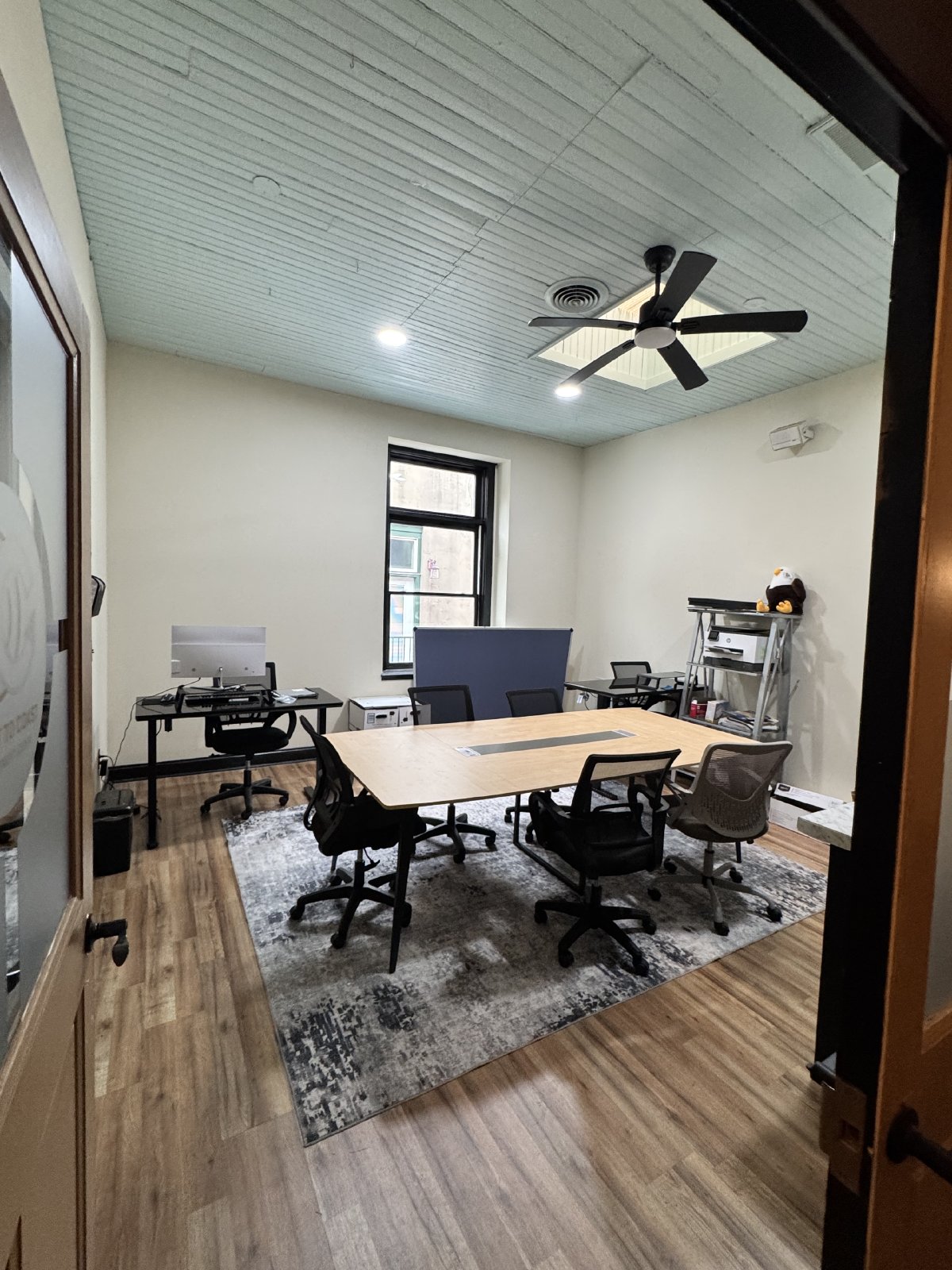 Large Conference Suite property image