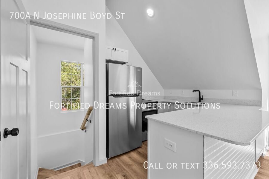 Available Now | Modern 2BD/1BA ADU | Private Garage Parking | Greensboro property image