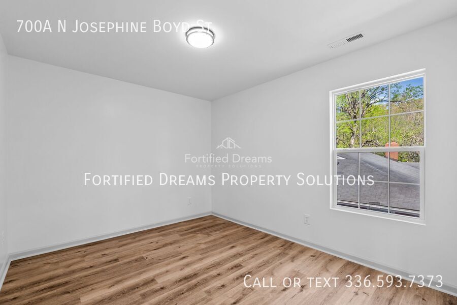 Available Now | Modern 2BD/1BA ADU | Private Garage Parking | Greensboro property image