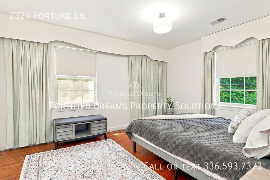 The Sunporch Bungalow – Guilford Hills, Fully Fully furnished and WIFI property image