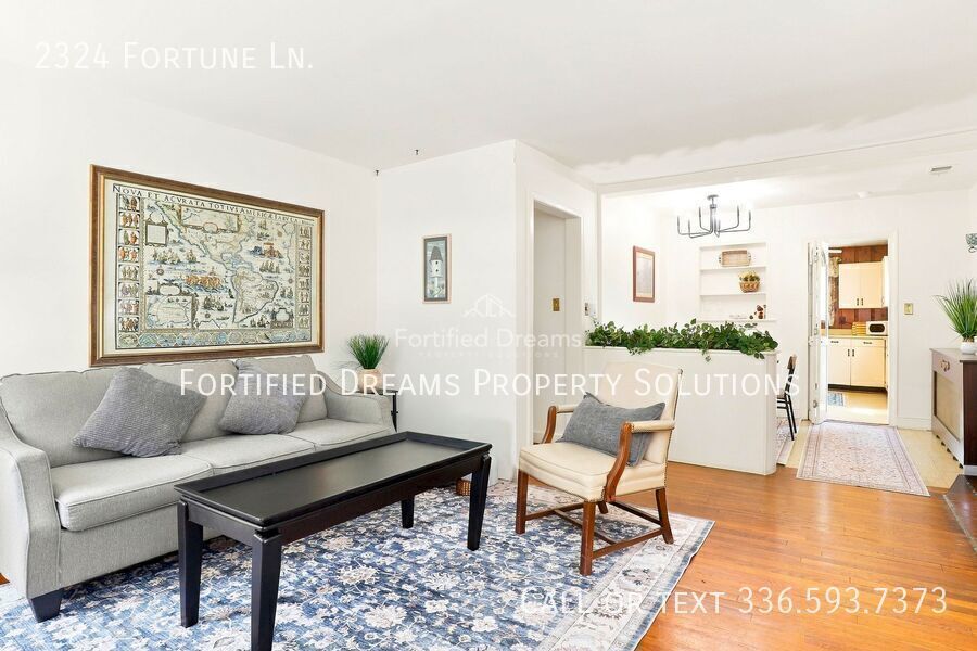 The Sunporch Bungalow – Guilford Hills, Fully Fully furnished and WIFI property image