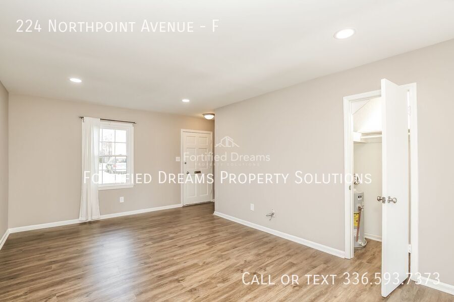 2 Bed, 1.5 Bath Townhome Condo in High Point, NC, 1,120 Sq Ft, Private Patio property image