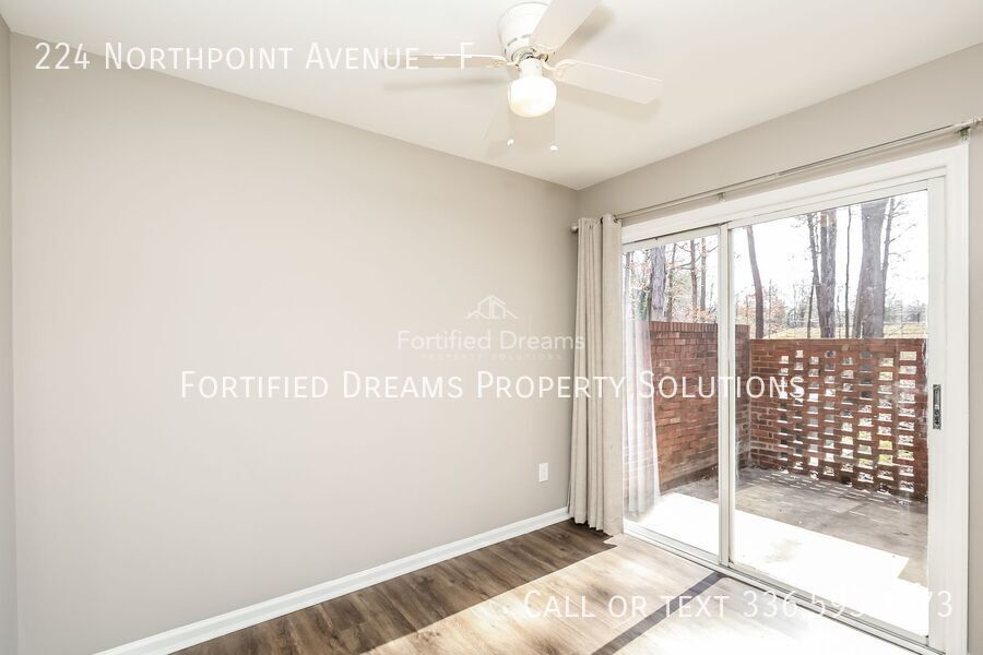 2 Bed, 1.5 Bath Townhome Condo in High Point, NC, 1,120 Sq Ft, Private Patio property image